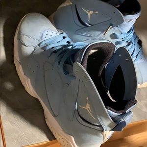 AIR JORDAN 7 RETRO "PANTONE"